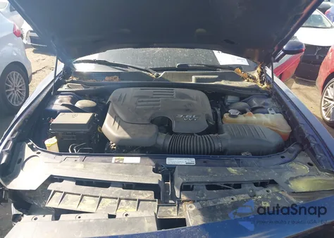 2013 Dodge Challenger Sxt Plus z USA, uszkodzony, nr VIN 2C3CDYAG2DH587643